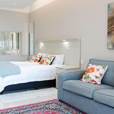 Camps Bay Blue Self-Catering Studios 케이프타운 외부 사진