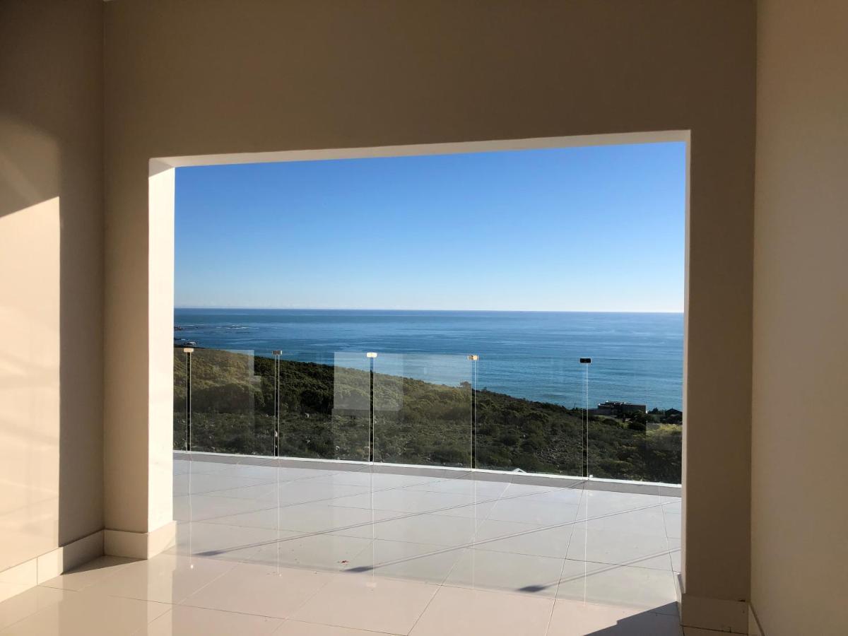Camps Bay Blue Self-Catering Studios 케이프타운 외부 사진