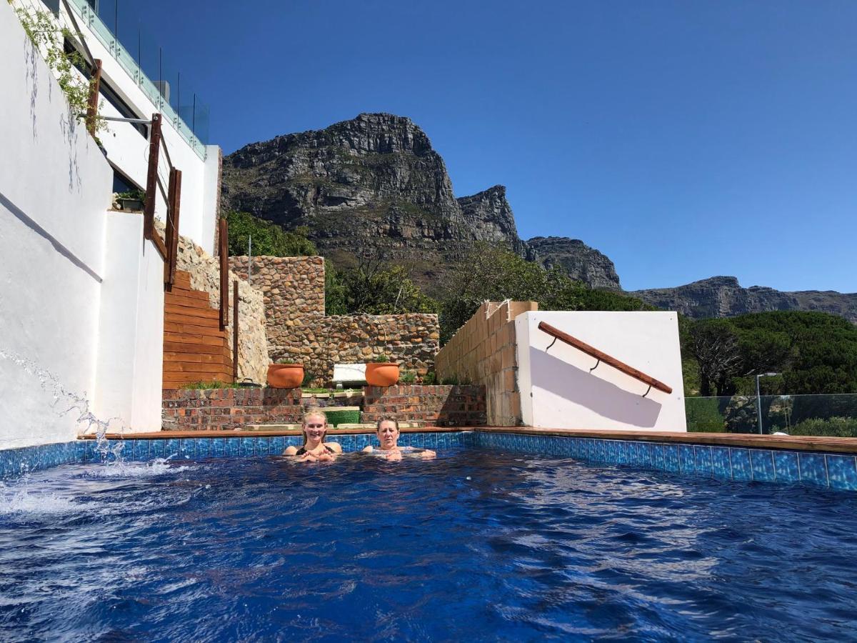Camps Bay Blue Self-Catering Studios 케이프타운 외부 사진