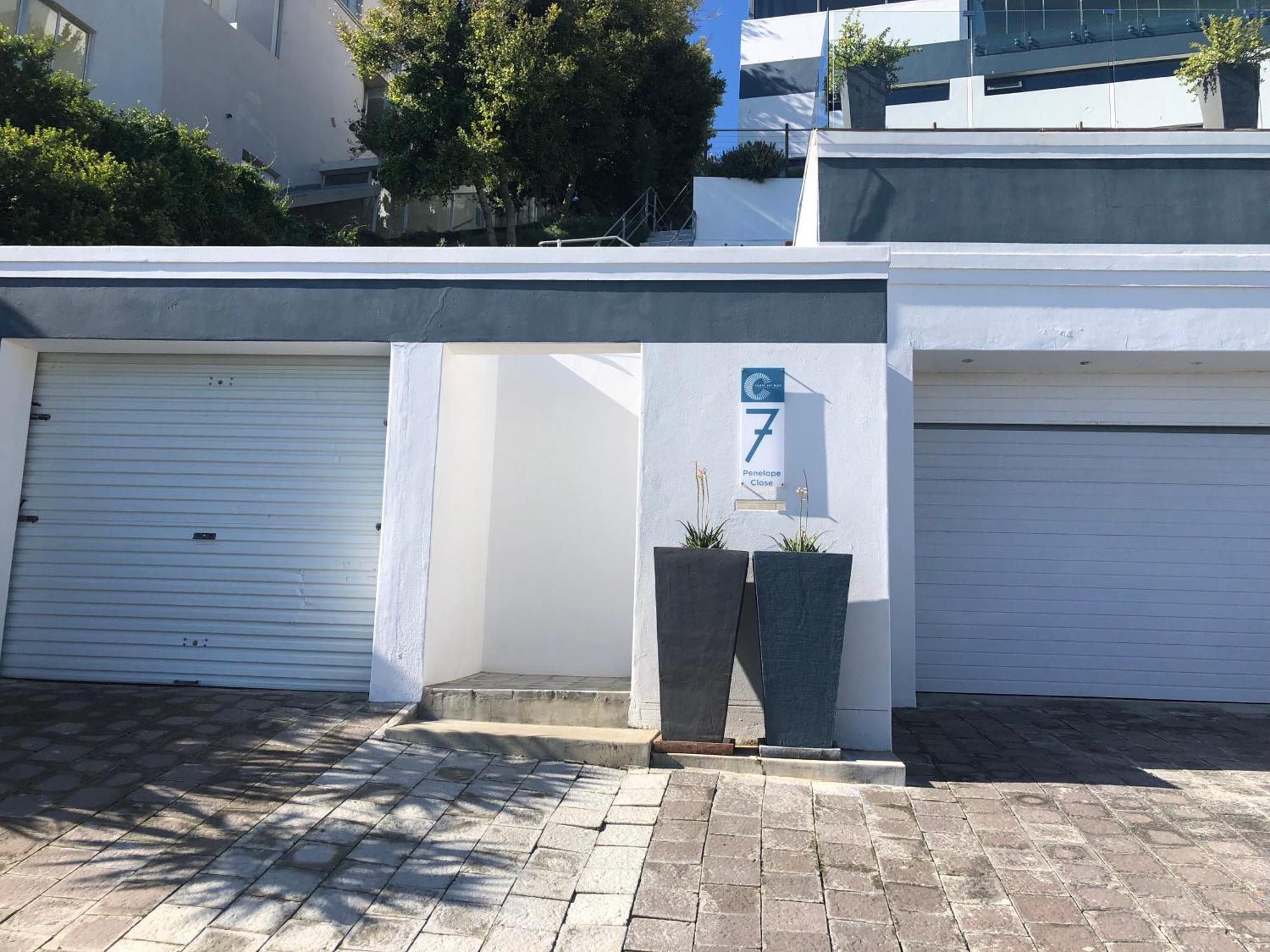 Camps Bay Blue Self-Catering Studios 케이프타운 외부 사진
