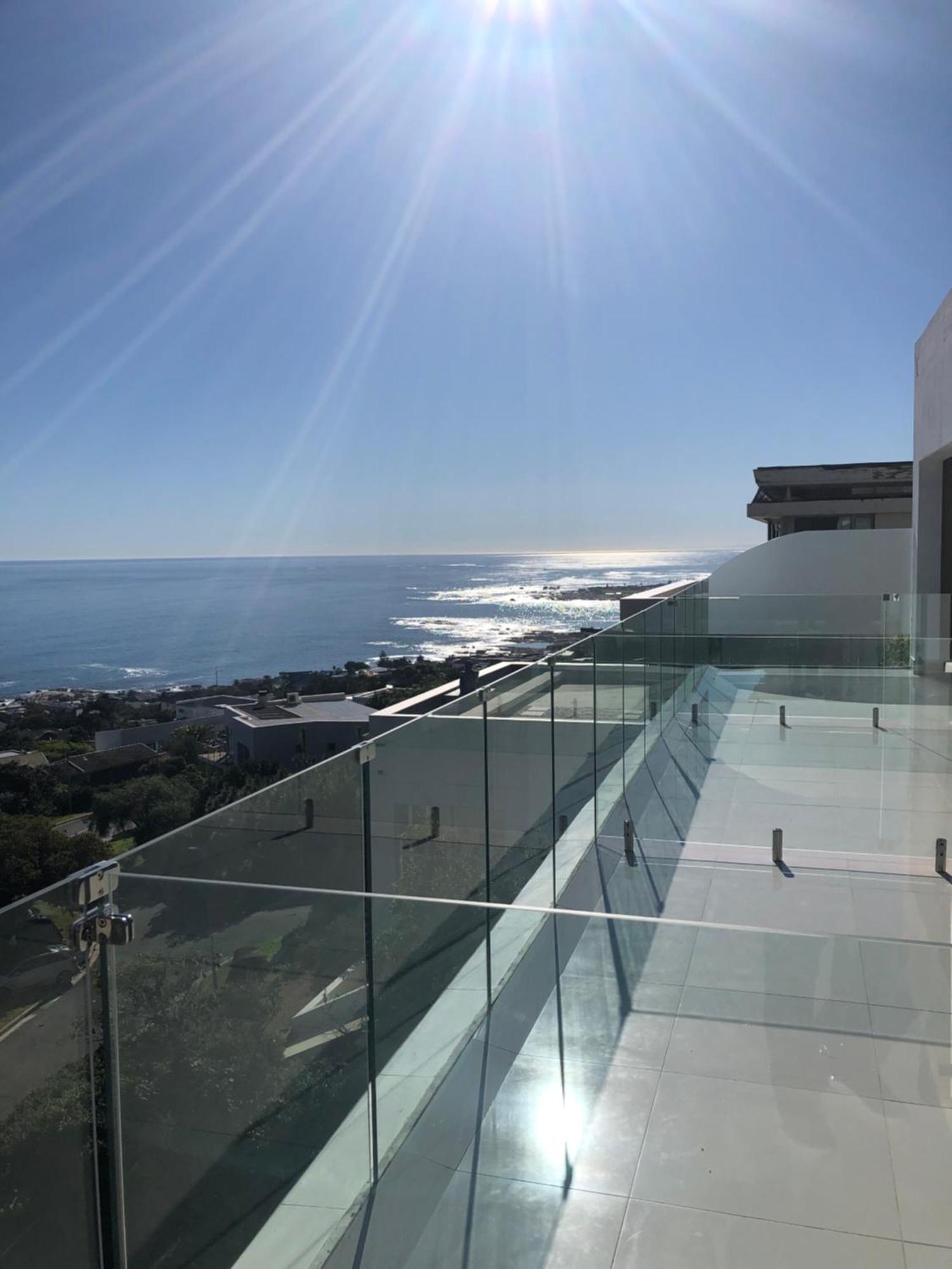 Camps Bay Blue Self-Catering Studios 케이프타운 외부 사진