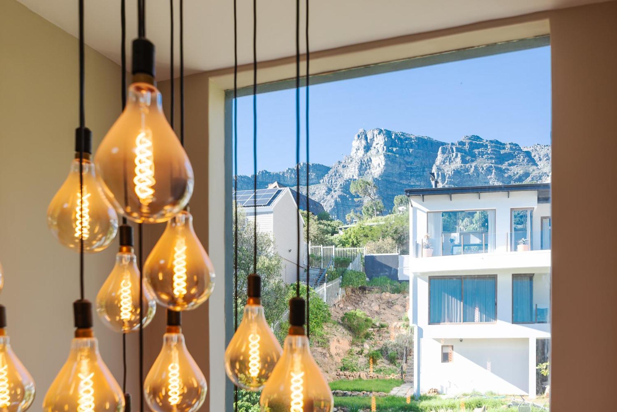 Camps Bay Blue Self-Catering Studios 케이프타운 외부 사진
