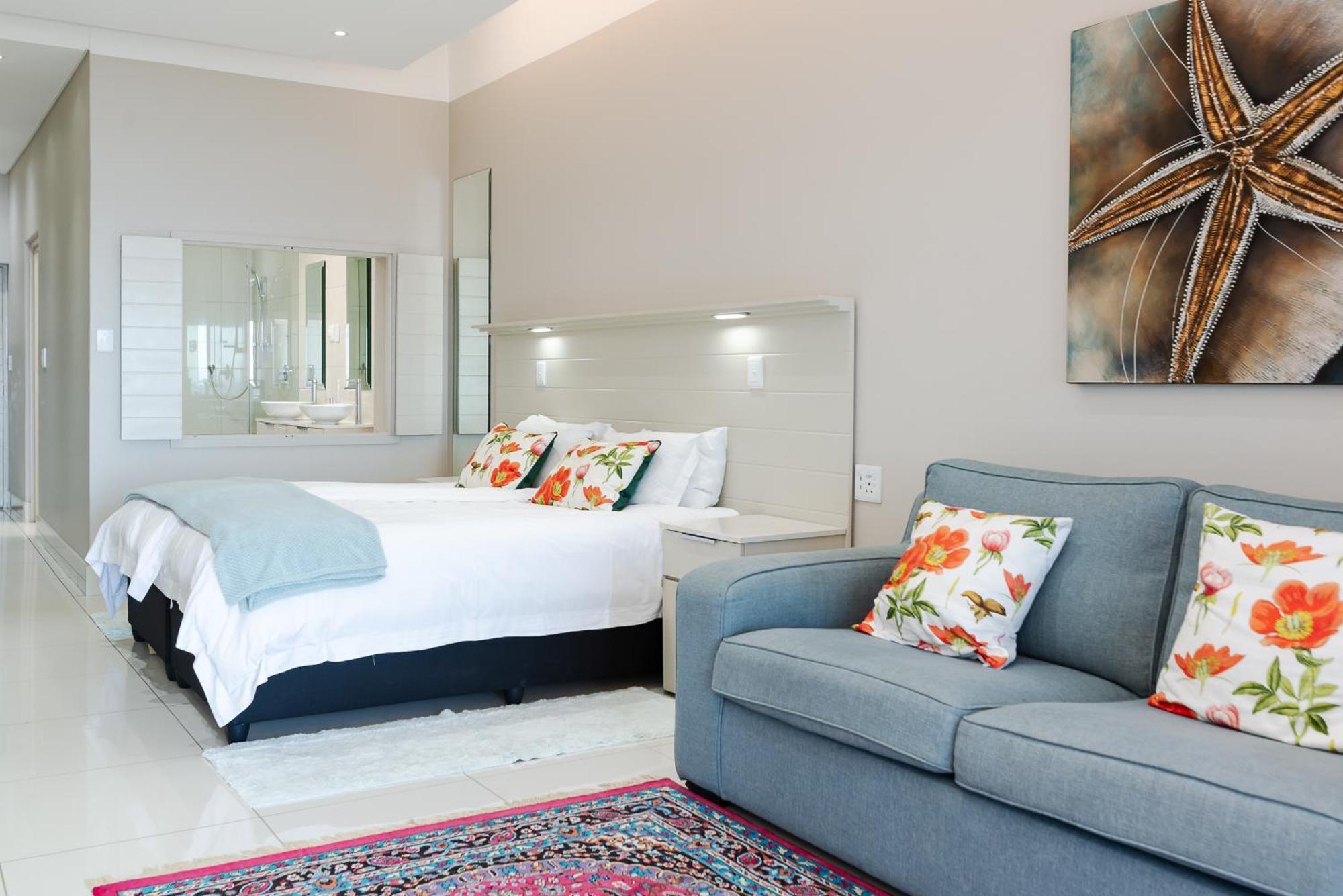 Camps Bay Blue Self-Catering Studios 케이프타운 외부 사진