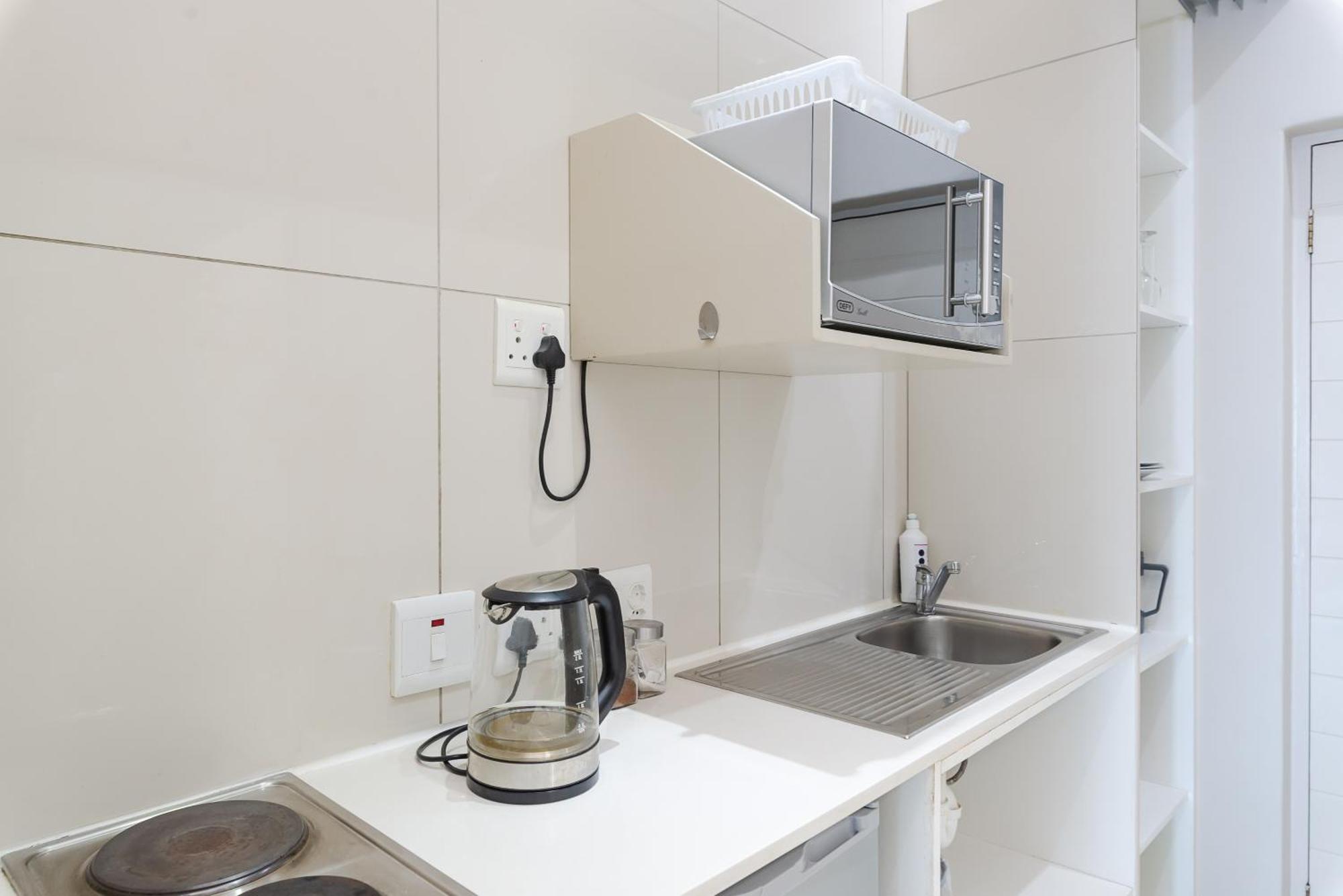 Camps Bay Blue Self-Catering Studios 케이프타운 외부 사진