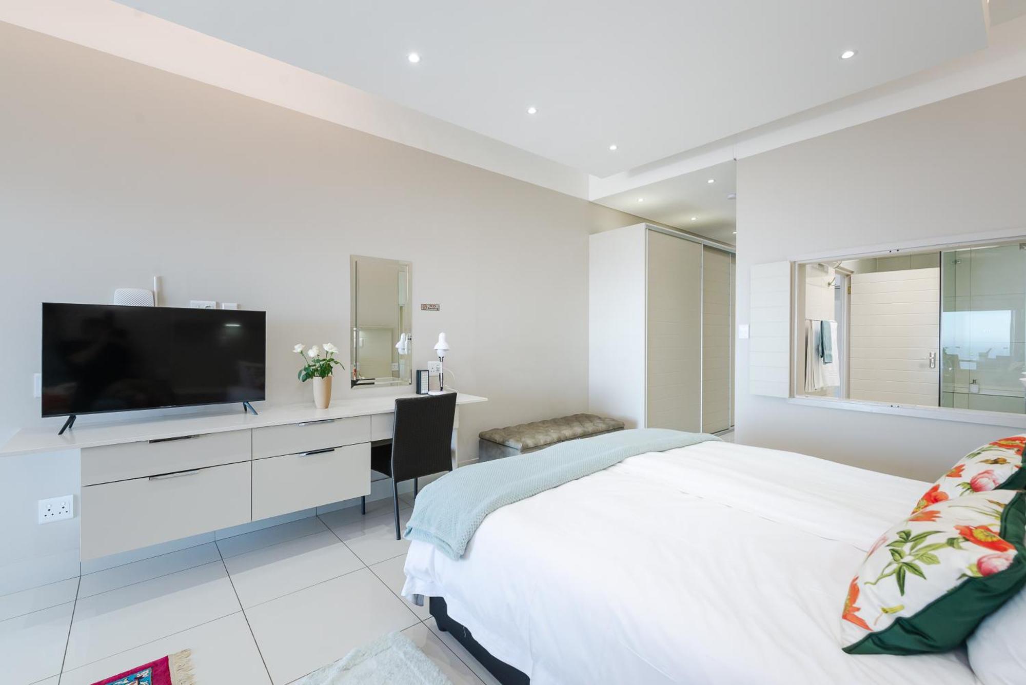 Camps Bay Blue Self-Catering Studios 케이프타운 외부 사진